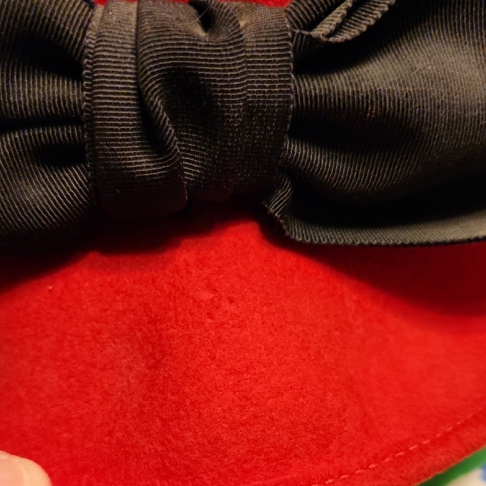 Chic Red Women's Hat with Black Band - Picture 6 of 10